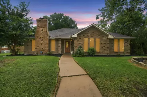 115 Redman Ln, Waxahachie, TX 75165