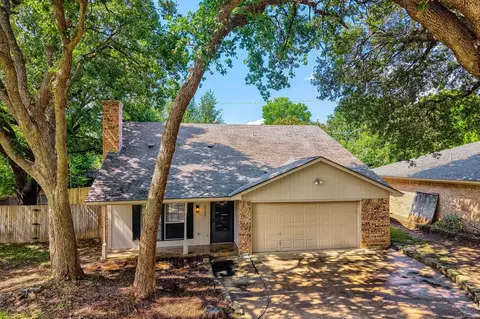 2703 Partridge Ave, Arlington, TX 76017