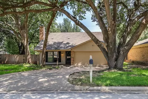 2703 Partridge Ave, Arlington, TX 76017