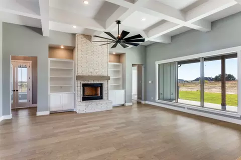 Living - 560 Aermotor Loop, Weatherford, TX 76085 photo 1 of 5