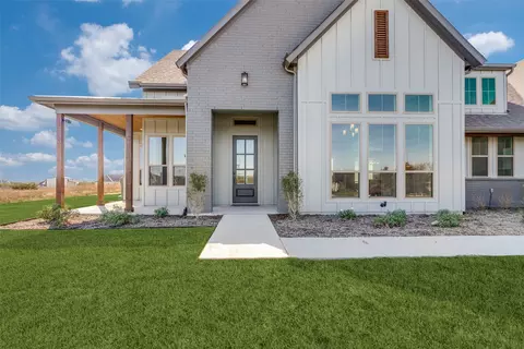 Exterior - 560 Aermotor Loop, Weatherford, TX 76085 photo 3 of 4