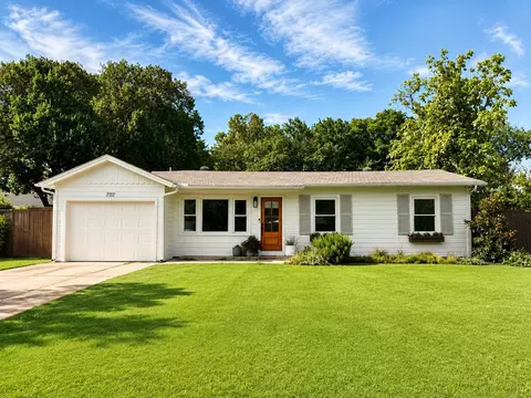 7717 Frankie B St, North Richland Hills, TX 76182