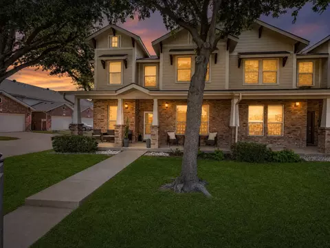 676 S Charles St, Lewisville, TX 75057