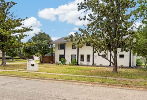 4064 High Summit Dr, Dallas, TX 75244