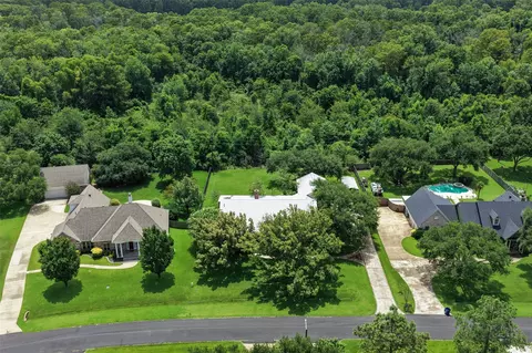 340 Hunters Hollow Dr, Bossier City, LA 71111