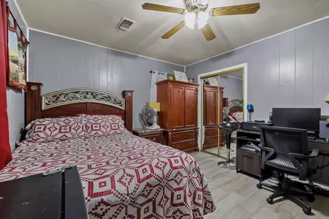 Bedroom - 612 E Monterey St, Denison, TX 75021 photo 3 of 10