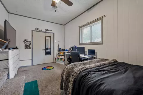Bedroom - 612 E Monterey St, Denison, TX 75021 photo 10 of 10