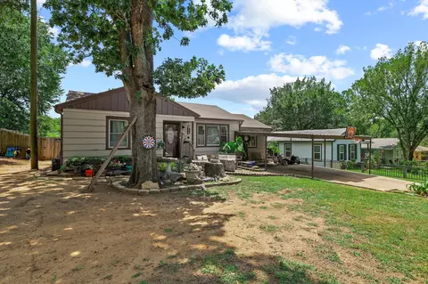 Other - 612 E Monterey St, Denison, TX 75021 photo 4 of 8