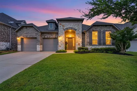 713 Rous Falls Dr, Mckinney, TX 75071