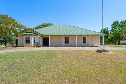 330 Mohawk Trl, East Tawakoni, TX 75472