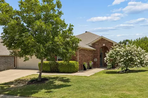 3700 Hazel Dr, Fort Worth, TX 76244