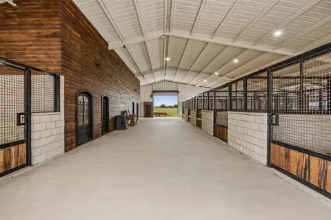 14714 Us Highway 377, Whitesboro, TX 76273