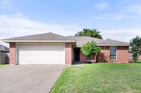 330 Schumacher Dr, Burleson, TX 76028