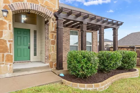 Exterior - 3101 Samson Dr, Lorena, TX 76655 photo 3 of 9