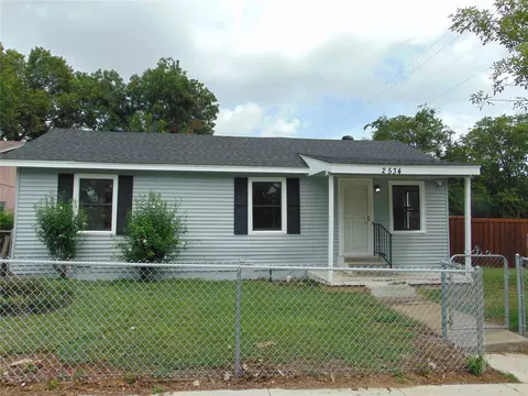 2543 Wilhurt Ave, Dallas, TX 75216