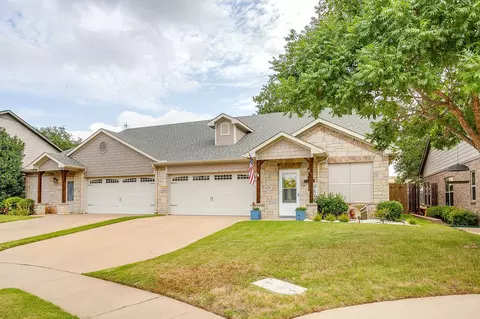 2224 Cobblestone Ct, Granbury, TX 76049