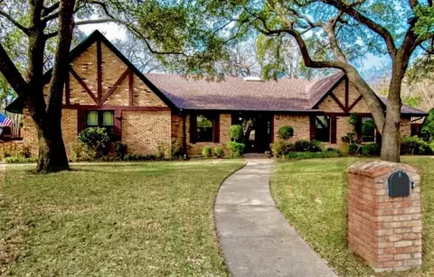 2513 Ashbury Ct, Grand Prairie, TX 75050