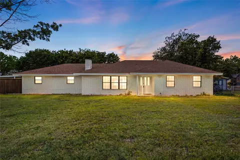 608 S Colorado St, Whitney, TX 76692