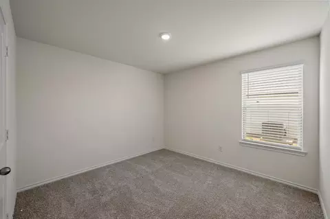 Bedroom - 2315 Hydrangea Dr, Pilot Point, TX 76258 photo 9 of 10