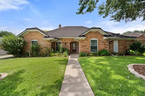 2603 Rivercrest Dr, Arlington, TX 76006