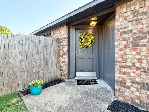 211 E Stone Cir, Wylie, TX 75098