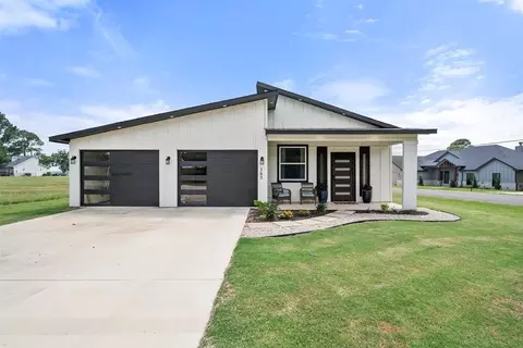 363 Cross Tie Ranch Rd, Trinidad, TX 75163