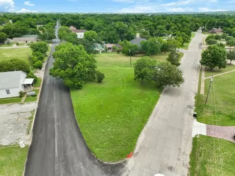 602 Trinity St, Cleburne, TX 76031 photo 7