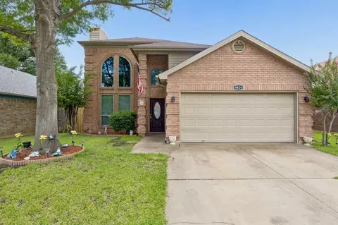 8824 Pedernales Trl, Fort Worth, TX 76118
