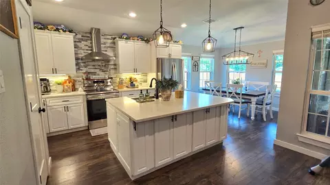 1320 Oak Vly, Denton, TX 76209