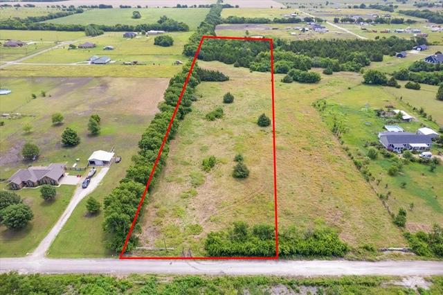 10843 E Line Rd, Trenton, TX 75490