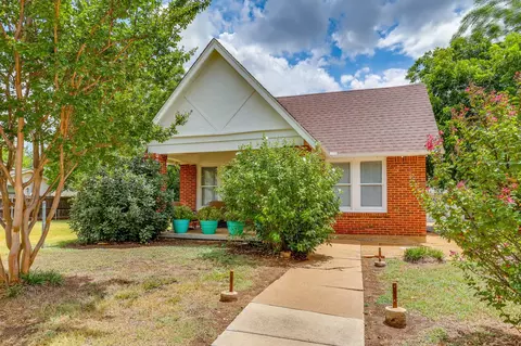 2529 Chicago Ave, Fort Worth, TX 76103