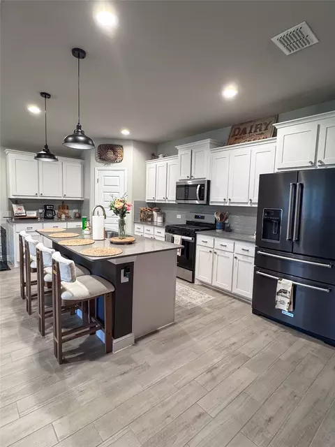 Kitchen - 1908 Cookes Ln, Cleburne, TX 76033 photo 1 of 1