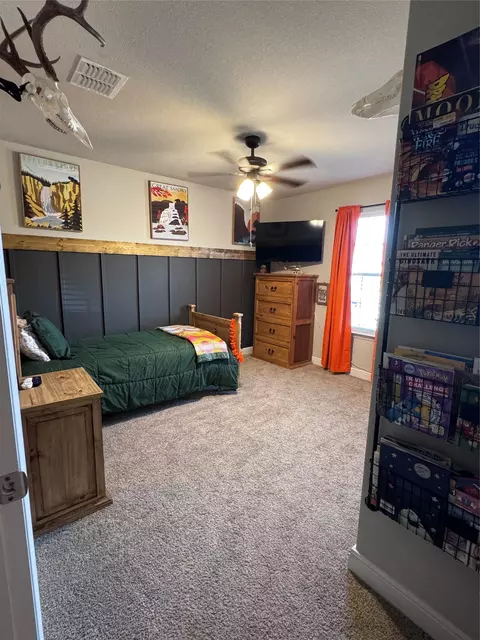 Bedroom - 1908 Cookes Ln, Cleburne, TX 76033 photo 2 of 4