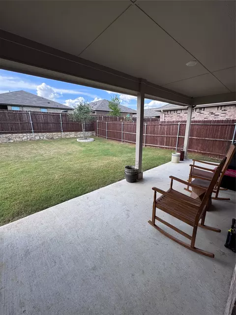 Exterior - 1908 Cookes Ln, Cleburne, TX 76033 photo 2 of 4