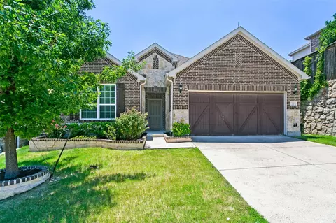 211 Copper Canyon Dr, Lewisville, TX 75067