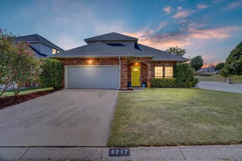 9717 Lea Shore Ct, Fort Worth, TX 76179