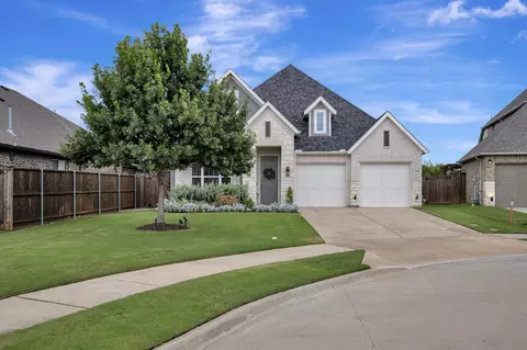 608 Bridgewater Rd, Fort Worth, TX 76131