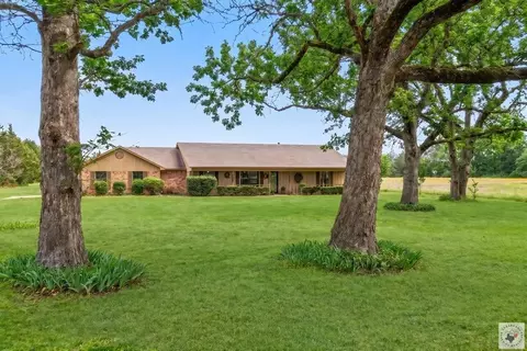 324 Fm 2789, De Kalb, TX 75559