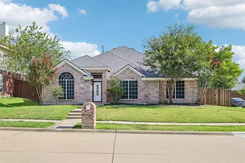 3901 Rolling Hills Dr, Plano, TX 75025