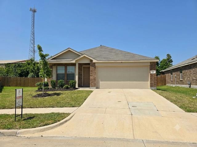 1517 Oak Creek Dr, Hutchins, TX 75141
