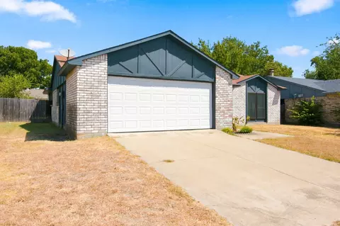 4025 Engleman St, Fort Worth, TX 76137