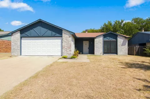 4025 Engleman St, Fort Worth, TX 76137