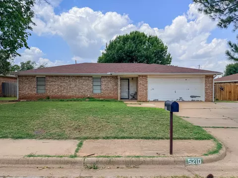 5210 Wildwood Dr, Wichita Falls, TX 76302