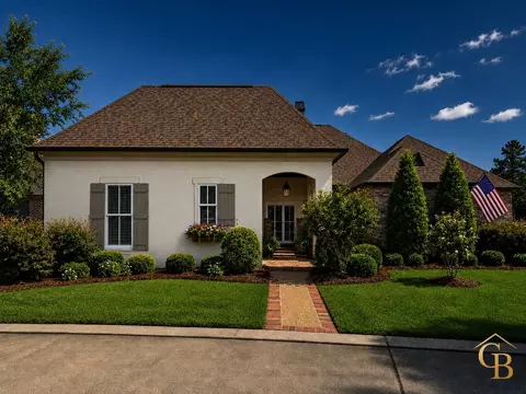 9008 Vue Fleur Ln, Shreveport, LA 71106