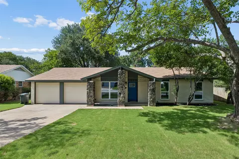 4725 Saint Lawrence Rd, Fort Worth, TX 76103