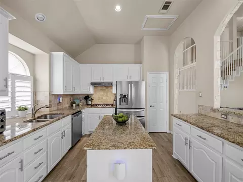 821 Redbud Dr, Allen, TX 75002