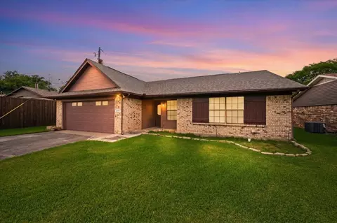 8245 Ulster Dr, North Richland Hills, TX 76180