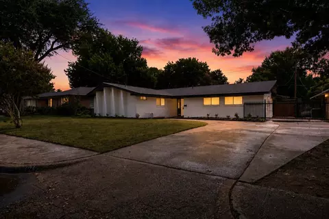 1212 Stevens Ridge Dr, Dallas, TX 75211