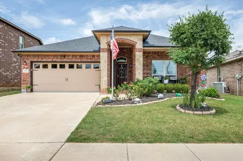 5103 Walsh Dr, Arlington, TX 76001
