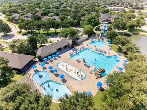 Exterior - 9506 Pinehurst Dr, Rowlett, TX 75089 photo 6 of 7